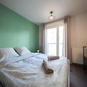 Le Petit Hector -studio Cosy Avec Parking -debourg Lyon