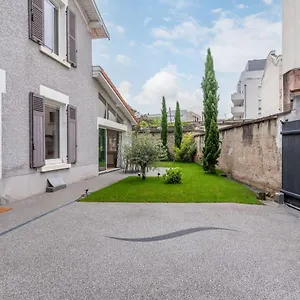 La Sassolini Avec Jacuzzi Lyon