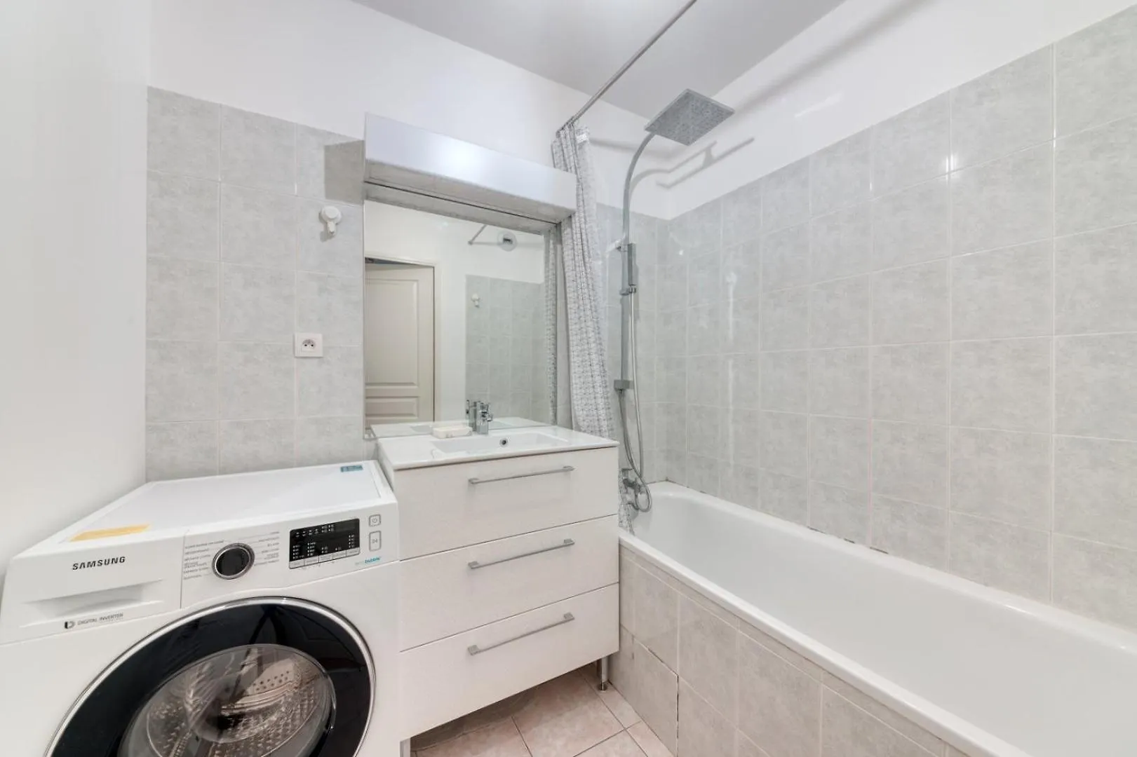 Guestready - Superbe Appartement Station Garibaldi Lyon